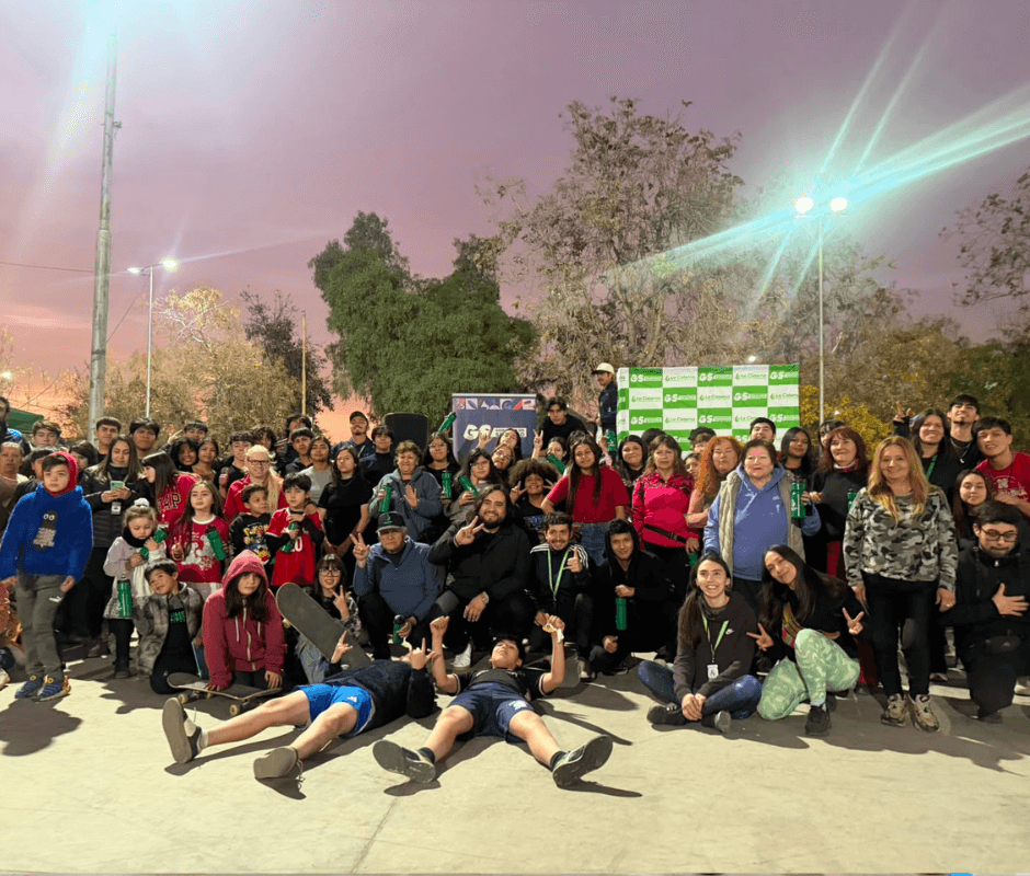 El deporte se tomó la Plaza de los Bomberos con una masiva jornada de "Deporte en tu Barrio"